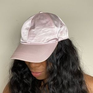 Baby pink silk cap - SIZE: One Size (H&M)